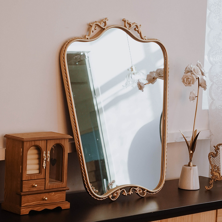 Retro Mirror Wall Hanging Mirror