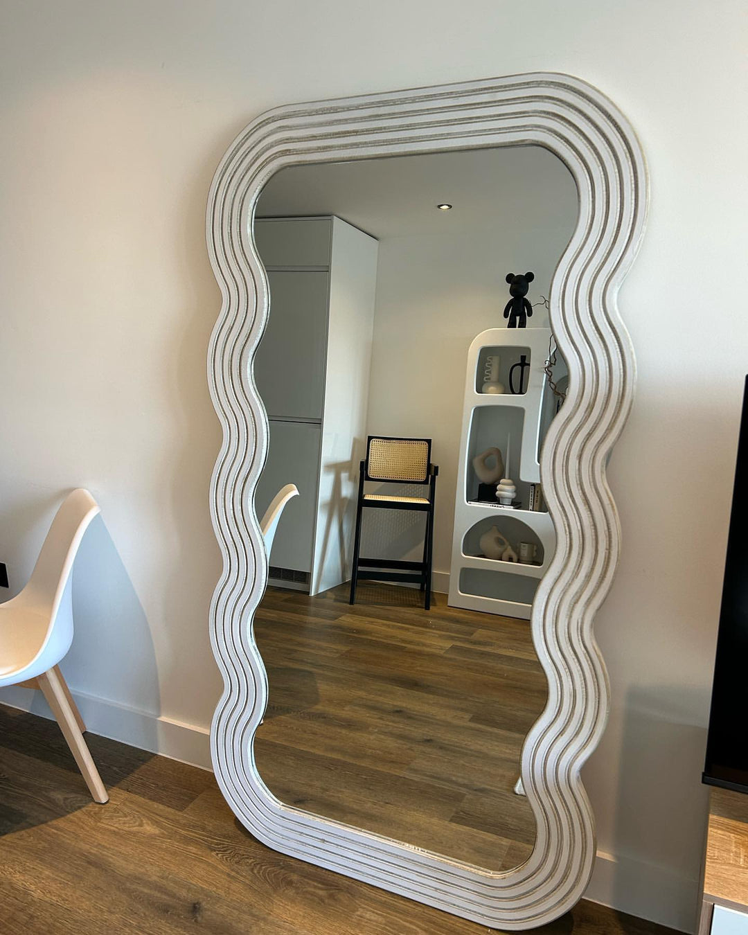 Undulating Mirror Full-length Mirror Retro Mirror Wall-mounted Mirror