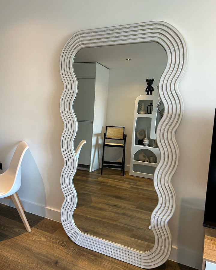 Undulating Mirror Full-length Mirror Retro Mirror Wall-mounted Mirror