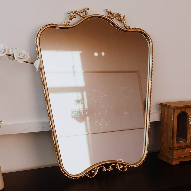 Retro Mirror Wall Hanging Mirror