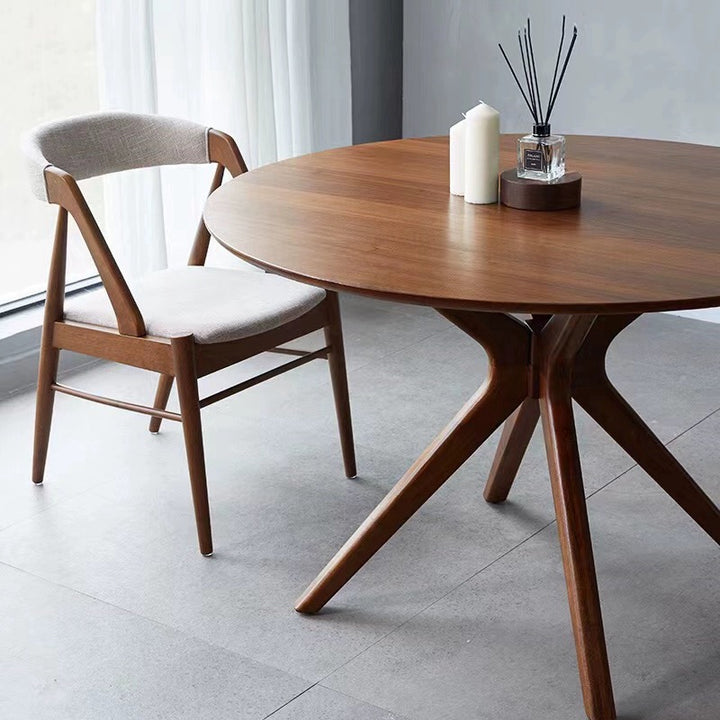 Solid Wood Wishbone Round Dining Table