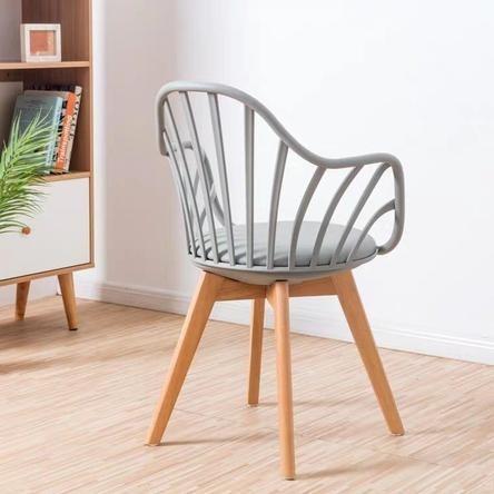 Scandinavian Seashell Dining Chair