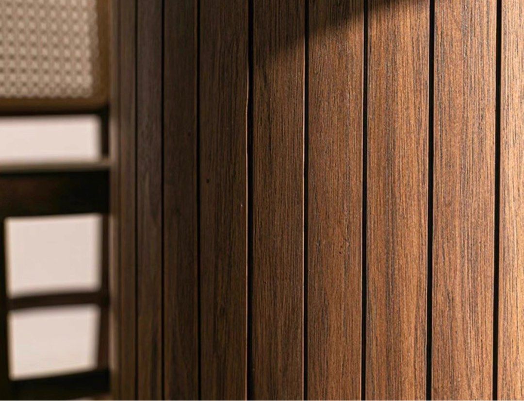 Round Wood Dining Table