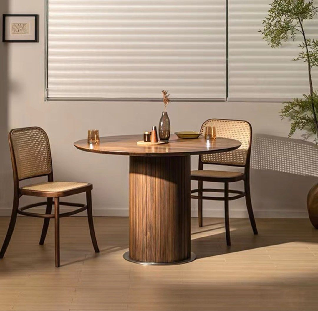 Round Wood Dining Table