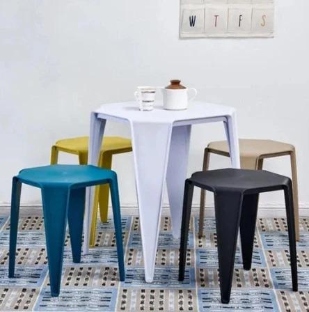 Esther Pop Art براز قابل للتكديس حديث وبسيط