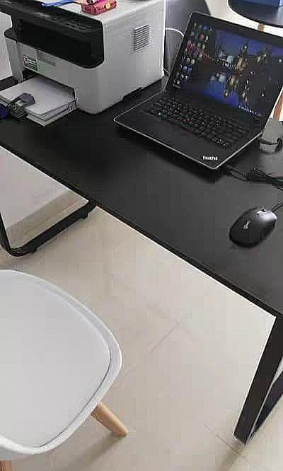 Modern Minimalism Lined Study Table