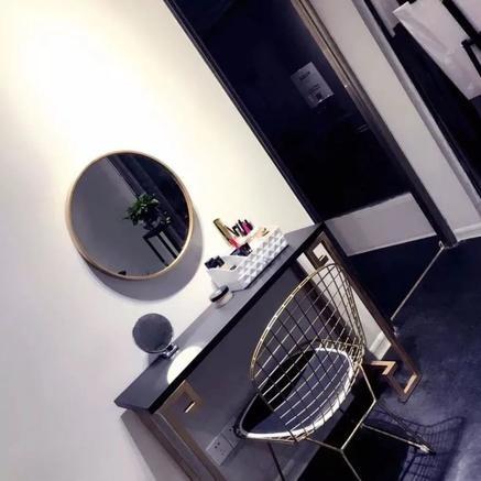 Contemporary Hallway Console