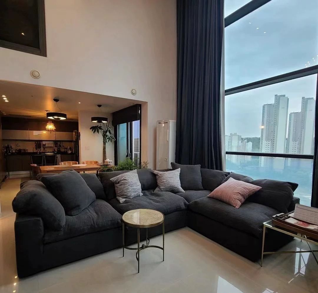 Millersburg 6 Piece Upholstered Sectional Sofa