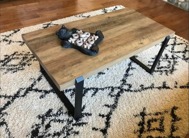 طاولة القهوة الخشبية