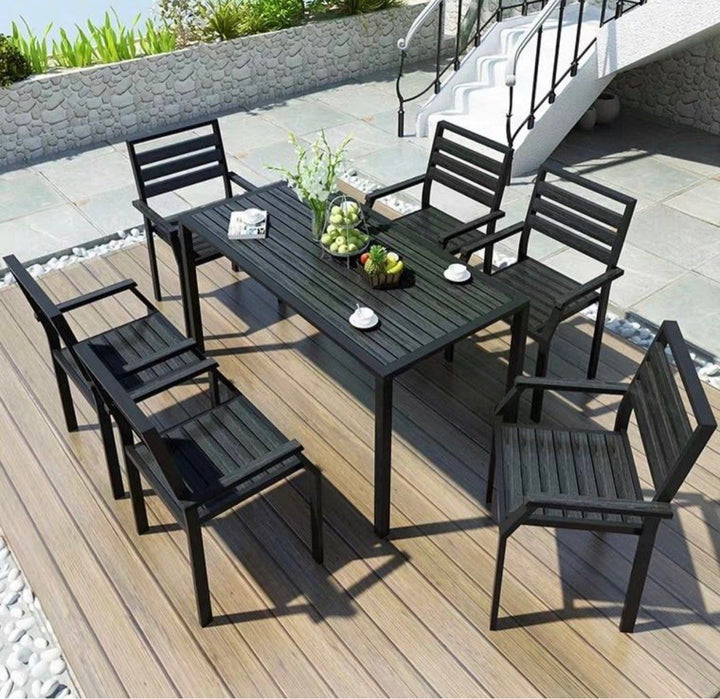 Modern Outdoor Table & Chairs