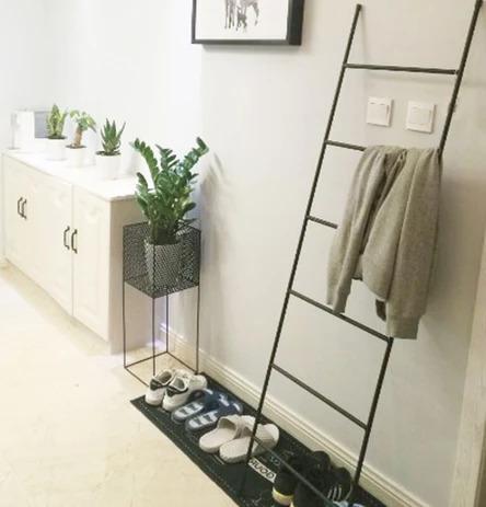 WAREHOUSE SALE Brand New CHLOE Ladder Display Stand / Towel Rack