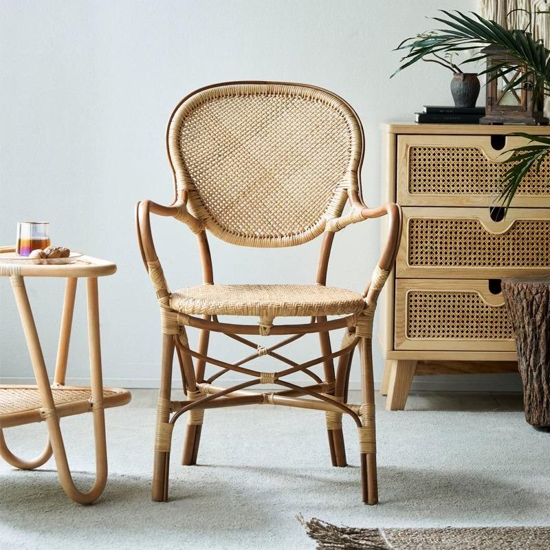 Pei Arm Chair in Brown