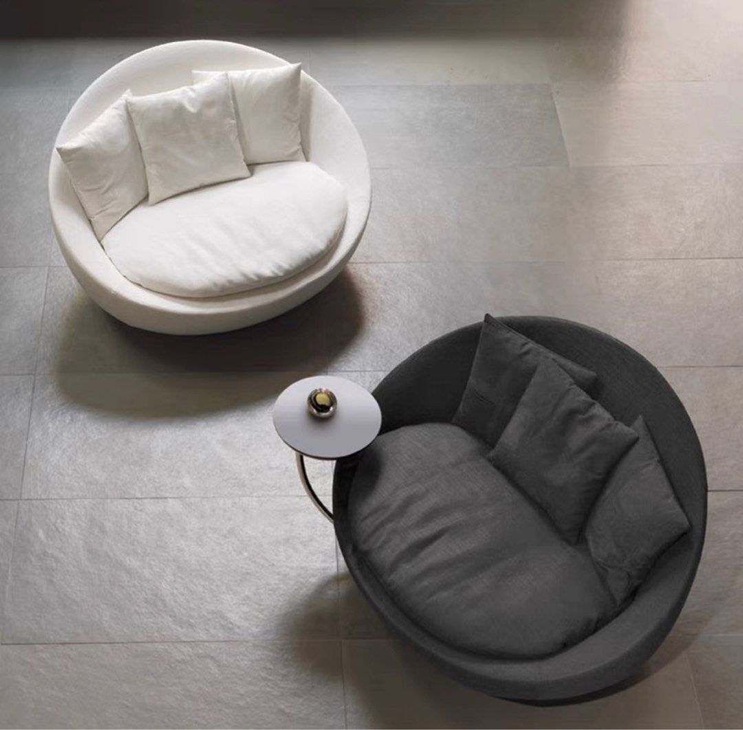 Modern Rotatable Lounge Chair